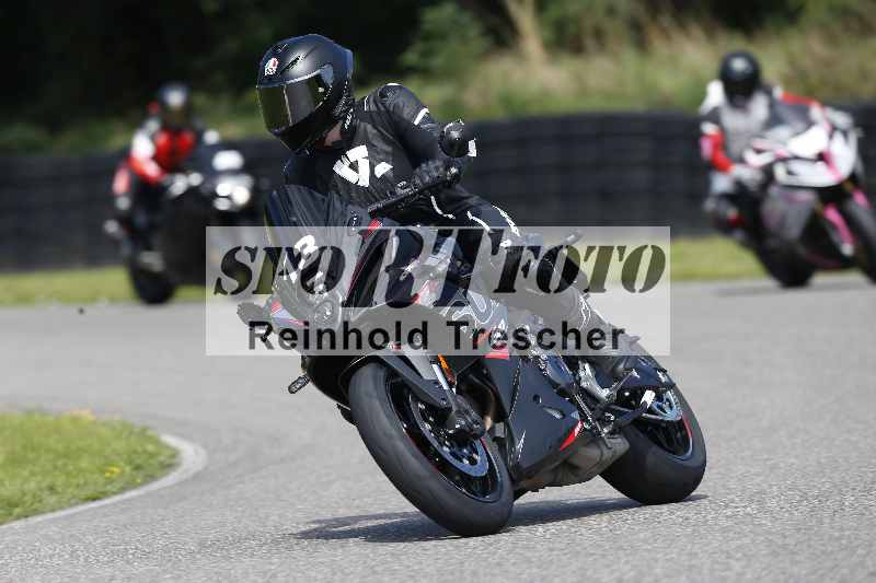 Archiv-2025/42 07.08.2025 Peter Studer Girls Day ADR/Gruppe pink/13